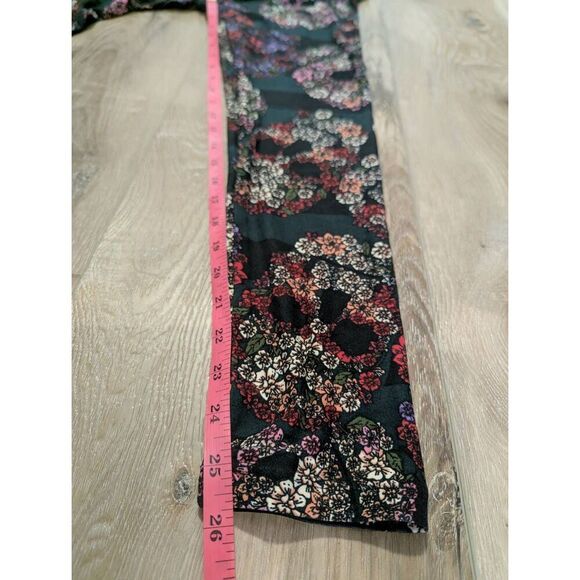 O/S LuLaRoe Floral Skull Floral Sugar Skull Leggings - Unicorn | Rare | HTF! - Picture 6 of 9
